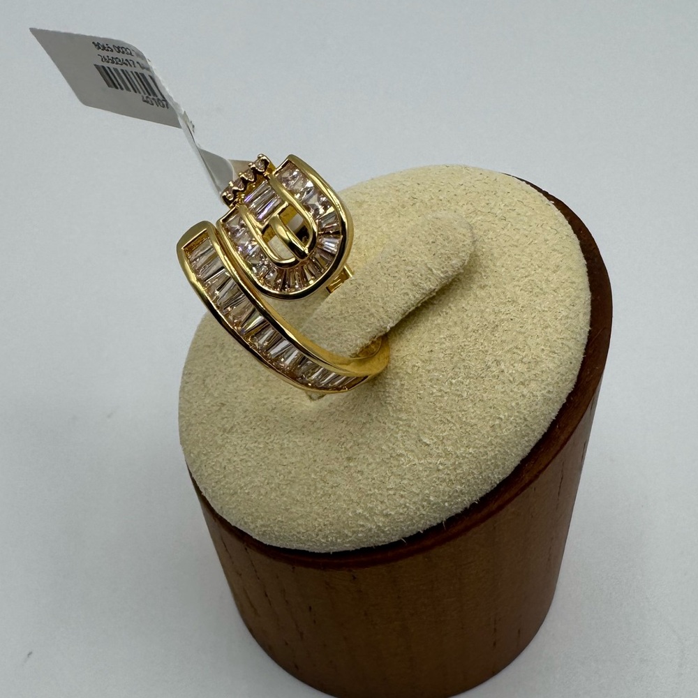14kt Baguette Buckle Ring - Picture 6 of 10